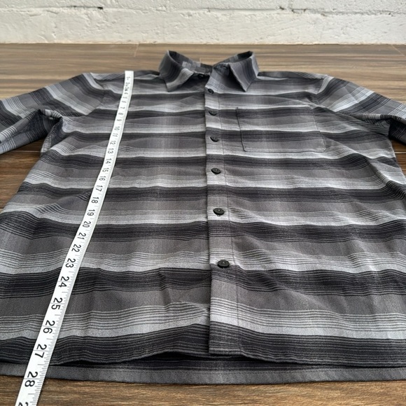 Lululemon Mason’s Peak Flannel Shirt, M - Picture 4 of 13